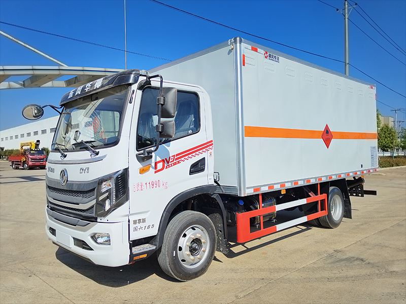 东风华神 DV3 易燃气体厢式运输车